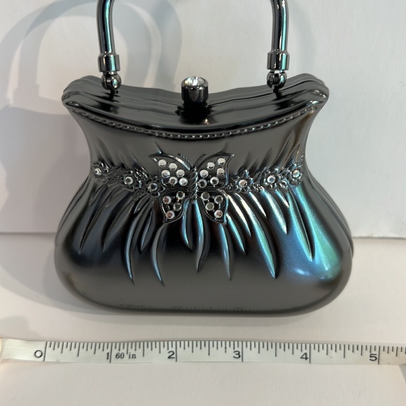 Small metal clutch with butterflies - Picture 5 of 7